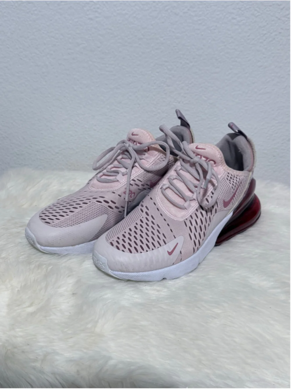 Women's Nike Air Max 270 Sneakers Pink and Burgundy 8.5